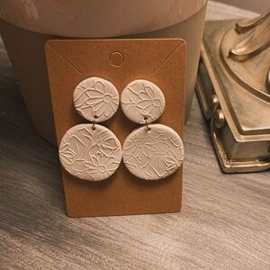 White Floral-Textured Clay Earrings